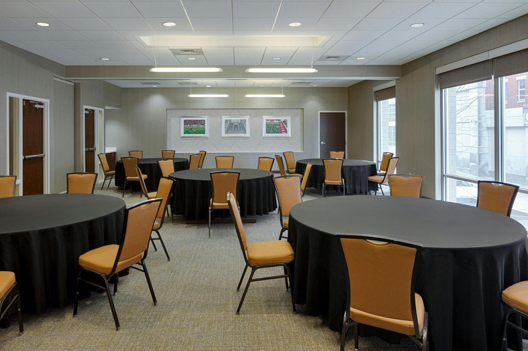 Springhill Suites By Marriott Bloomington Luaran gambar